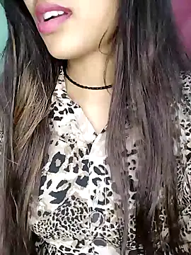 Snapshot of Sreya213 chatting on January 2025 09:09:02 PM Sreya213 online show from January 2025 09:09:02 PM