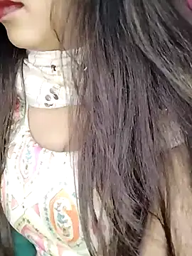 Snapshot of Sreya213 chatting on January 2025 06:33:01 AM Sreya213 online show from January 2025 06:33:01 AM