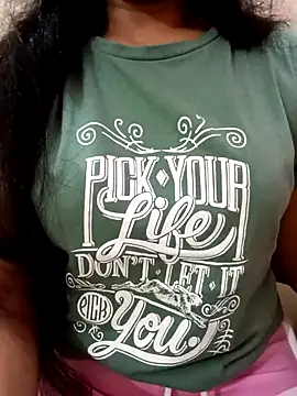 Snapshot of Rina777o chatting on March 2025 05:49:01 PM Rina777o online show from March 2025 05:49:01 PM