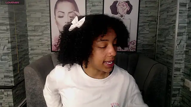 Violeth b online show from October 2025 12:46:02 PM