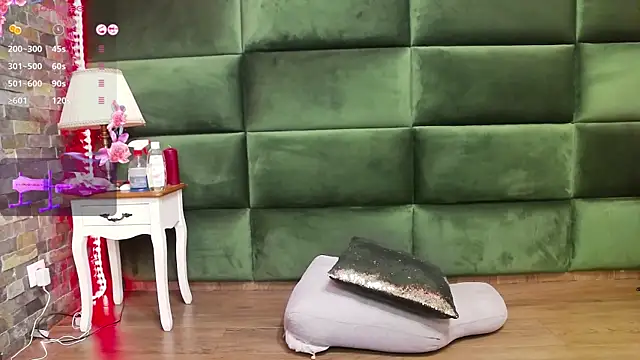 SelenSummer online show from November 2025 08:03:01 PM