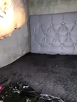 Sego TeeTee online show from February 2025 01:46:02 AM