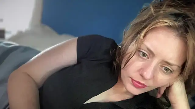 SkarlettRose96 online show from September 2025 02:19:01 PM