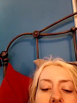 SkarlettRose96 online show from November 2025 01:44:02 PM