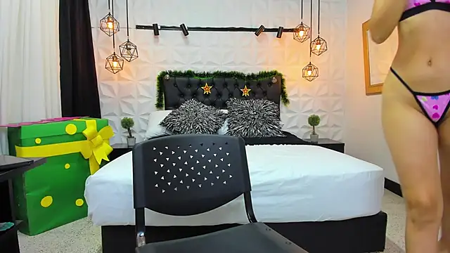 Alison Wiley online show from December 2024 11:55:01 AM