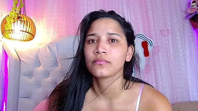 Snapshot of Alison_Wiley chatting on July 2026 04:06:02 AM Alison Wiley online show from July 2026 04:06:02 AM