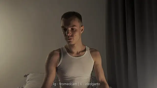 Snapshot of fromed chatting on October 2025 10:43:02 PM fromed online show from October 2025 10:43:02 PM