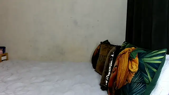 quenliyasa online show from February 2026 09:11:02 PM