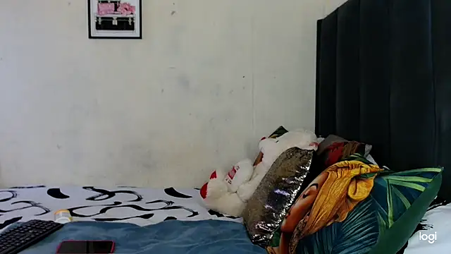 Snapshot of quenliyasa chatting on March 2026 11:13:01 AM quenliyasa online show from March 2026 11:13:01 AM