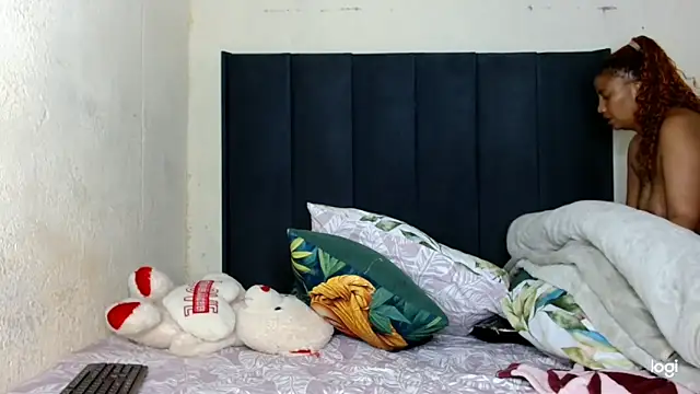 Snapshot of quenliyasa chatting on April 2026 08:24:02 PM quenliyasa online show from April 2026 08:24:02 PM