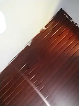 lucylovles online show from November 2025 04:18:02 PM