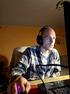 Snapshot of Kulokas chatting on September 2025 07:58:02 PM Kulokas online show from September 2025 07:58:02 PM