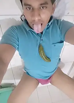 Snapshot of somelb chatting on March 2025 12:44:01 PM somelb online show from March 2025 12:44:01 PM