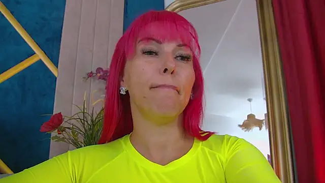 Snapshot of Foxxxy_MILF chatting on September 2025 04:23:02 AM Foxxxy MILF online show from September 2025 04:23:02 AM