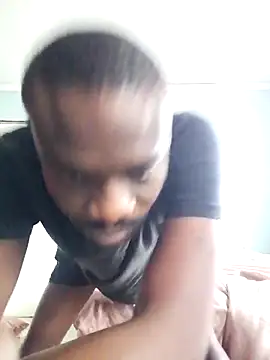 Snapshot of Izifebe chatting on April 2026 07:09:01 AM Izifebe online show from April 2026 07:09:01 AM