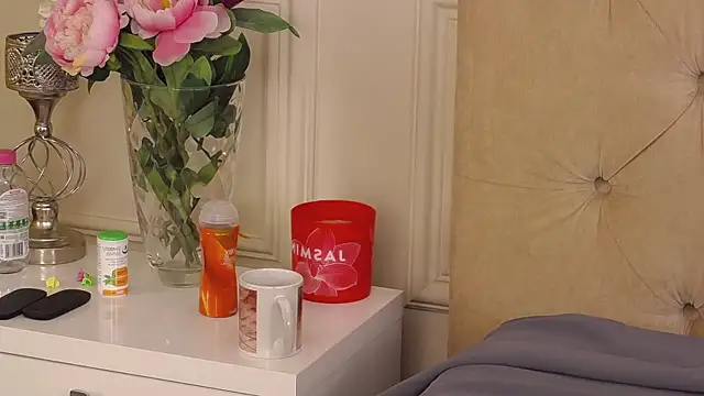 SarahLynz online show from March 2025 04:11:02 PM