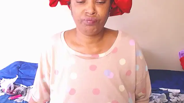 2Sweetysmile online show from October 2025 10:33:01 AM