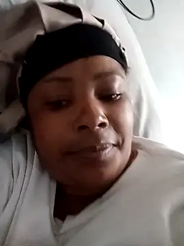 Snapshot of 2Sweetysmile chatting on April 2026 09:41:02 AM 2Sweetysmile online show from April 2026 09:41:02 AM