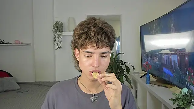 santy-kitty online show from November 2025 02:23:02 AM