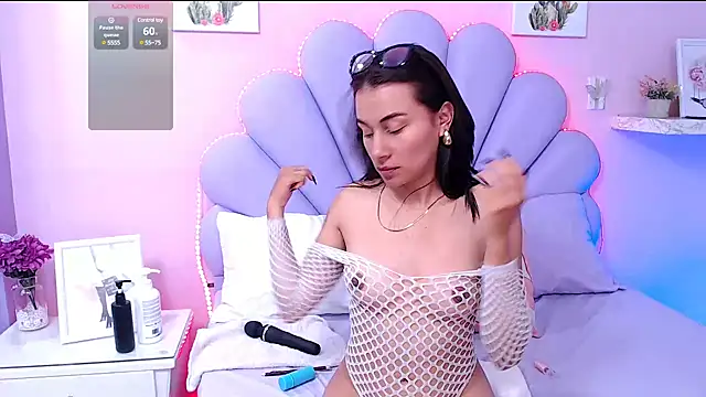 HannaPretthy online show from January 2025 07:00:02 PM