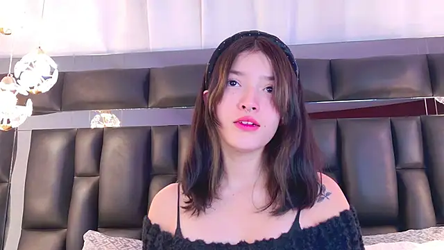 AlliciaKim online show from February 2025 07:09:01 PM