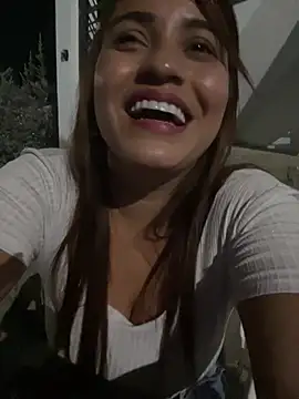 perlita05 online show from March 2025 01:56:02 AM