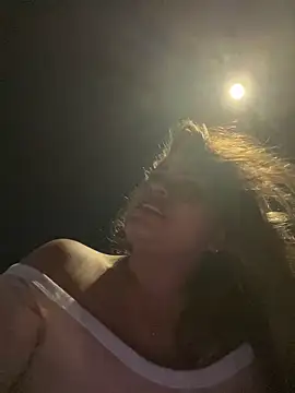 perlita05 online show from February 2026 12:58:01 AM