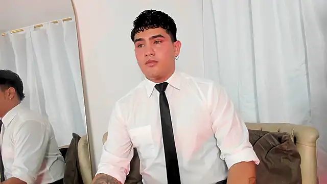 Snapshot of MatheoVelez chatting on December 2024 09:23:02 PM MatheoVelez online show from December 2024 09:23:02 PM