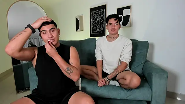 Snapshot of MatheoVelez chatting on January 2025 07:46:02 AM MatheoVelez online show from January 2025 07:46:02 AM