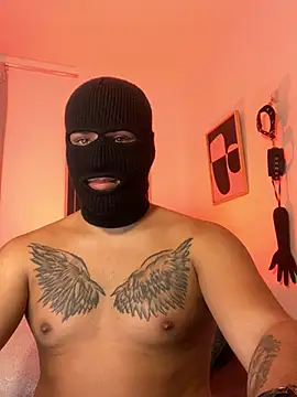 Snapshot of MatheoVelez chatting on February 2025 04:54:02 AM MatheoVelez online show from February 2025 04:54:02 AM