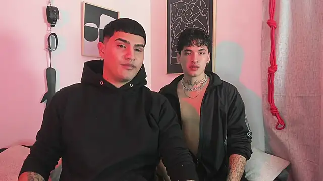 Snapshot of MatheoVelez chatting on February 2025 07:24:02 AM MatheoVelez online show from February 2025 07:24:02 AM