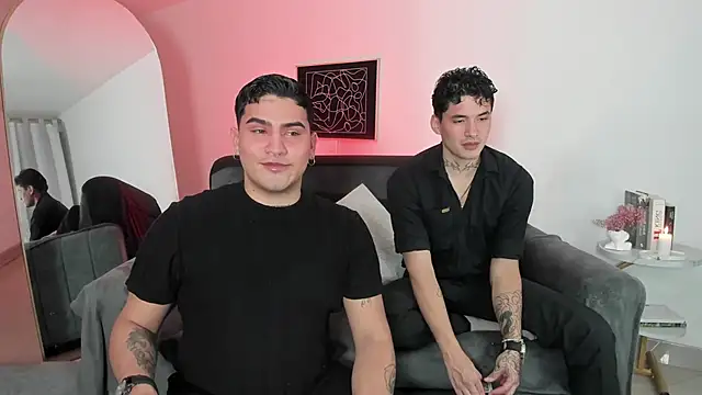 Snapshot of MatheoVelez chatting on February 2025 07:26:01 AM MatheoVelez online show from February 2025 07:26:01 AM