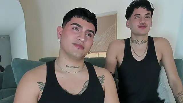 Snapshot of MatheoVelez chatting on March 2025 05:53:02 AM MatheoVelez online show from March 2025 05:53:02 AM