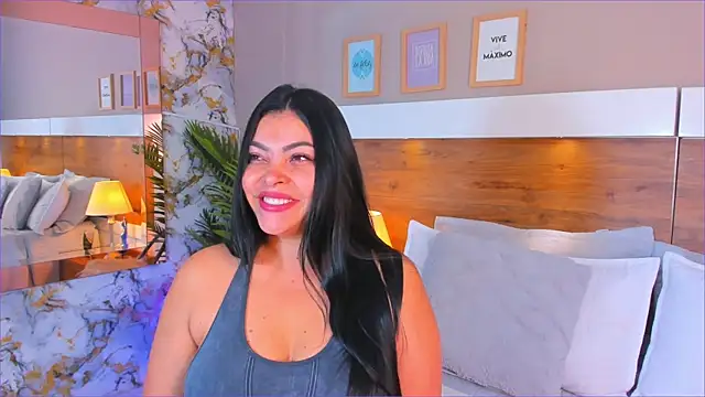 Snapshot of EmaBakker chatting on January 2026 11:26:01 AM EmaBakker online show from January 2026 11:26:01 AM