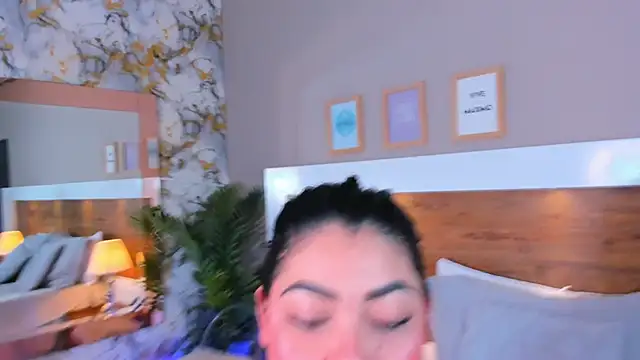 Snapshot of EmaBakker chatting on February 2026 06:14:02 AM EmaBakker online show from February 2026 06:14:02 AM