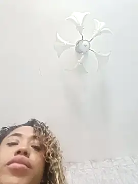 Lana-Gross online show from September 2025 02:21:01 PM