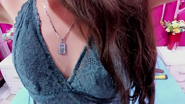 Snapshot of Mariana_Benett chatting on January 2025 12:35:02 AM Mariana Benett online show from January 2025 12:35:02 AM