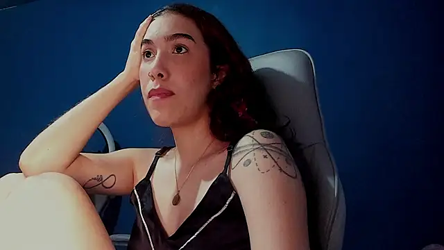 Snapshot of berryxbaby chatting on April 2026 12:13:01 AM berryxbaby online show from April 2026 12:13:01 AM