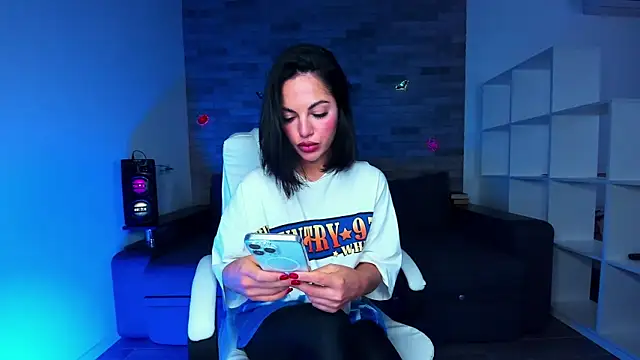 Snapshot of AddictedSabi chatting on October 2025 09:10:02 AM AddictedSabi online show from October 2025 09:10:02 AM