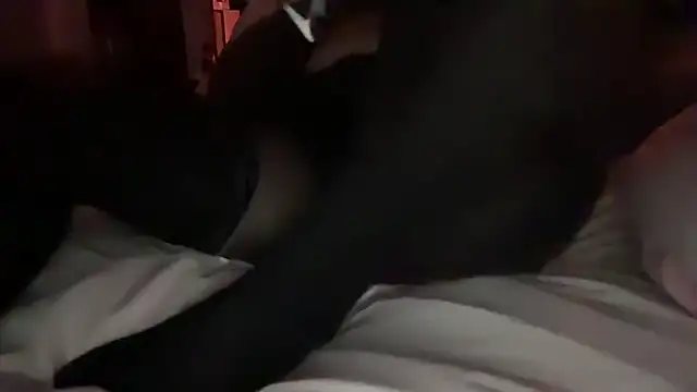 kinkysissyslut69 online show from October 2025 02:34:02 AM