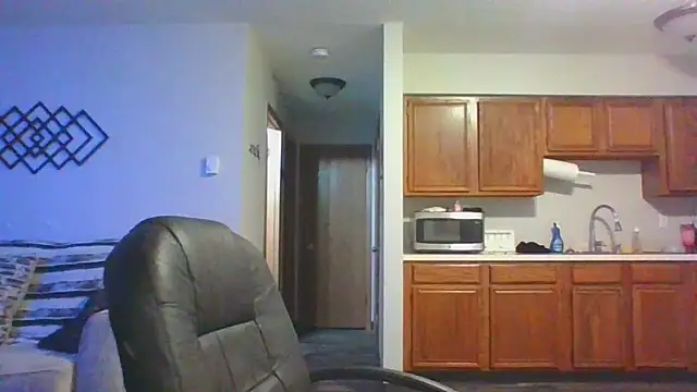 Snapshot of Stayinalive1992 chatting on January 2025 04:32:01 AM Stayinalive1992 online show from January 2025 04:32:01 AM