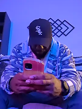 Snapshot of Stayinalive1992 chatting on January 2025 07:15:01 AM Stayinalive1992 online show from January 2025 07:15:01 AM