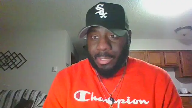 Snapshot of Stayinalive1992 chatting on March 2025 03:14:02 AM Stayinalive1992 online show from March 2025 03:14:02 AM