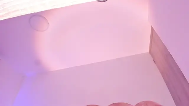 amelie murphy  online show from April 2026 11:00:02 AM