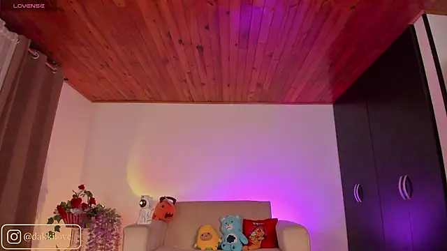 Snapshot of DAKOTA_LOVEE chatting on March 2026 06:21:01 AM DAKOTA LOVEE online show from March 2026 06:21:01 AM