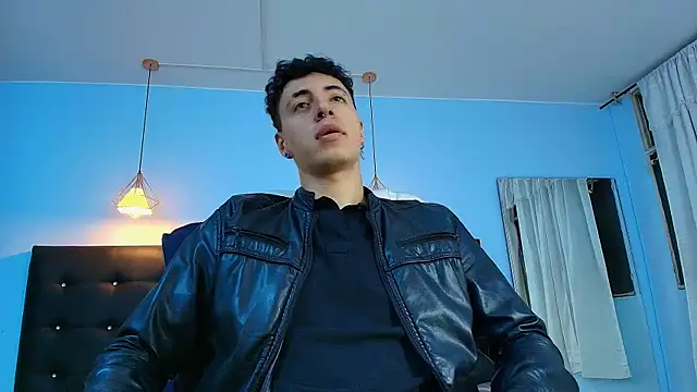 Lobo 17  online show from January 2025 02:23:01 AM