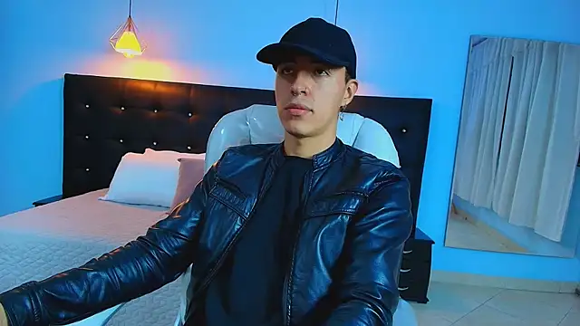 Lobo 17  online show from February 2025 04:16:02 AM