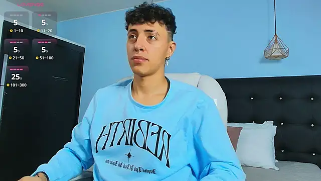 Lobo 17  online show from February 2025 03:51:01 AM