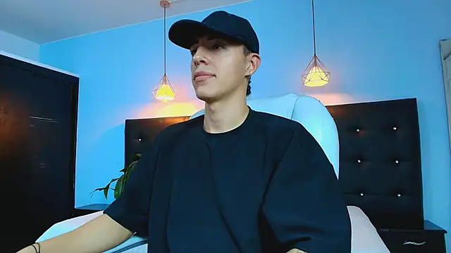 Lobo 17  online show from March 2025 03:19:01 AM