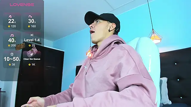 Lobo 17  online show from November 2025 03:42:02 AM